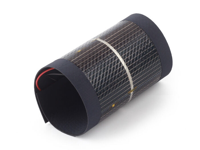 1.25W CIGS Solar Cloth