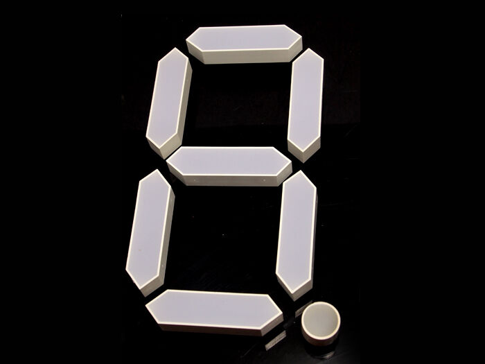 7 Segment Display - 5 Inches - Red