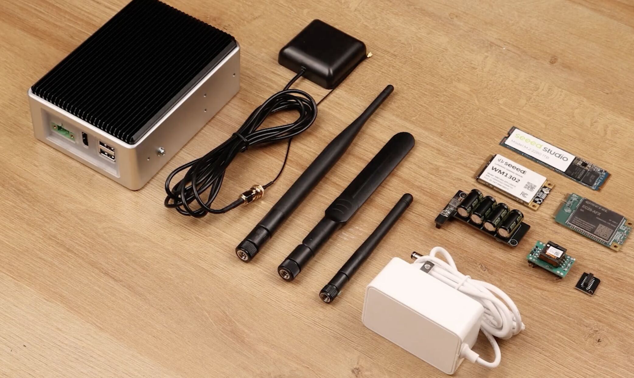 reComputer R Series & Optional Accessories I Raspberry Pi CM4 Customization & Engineering